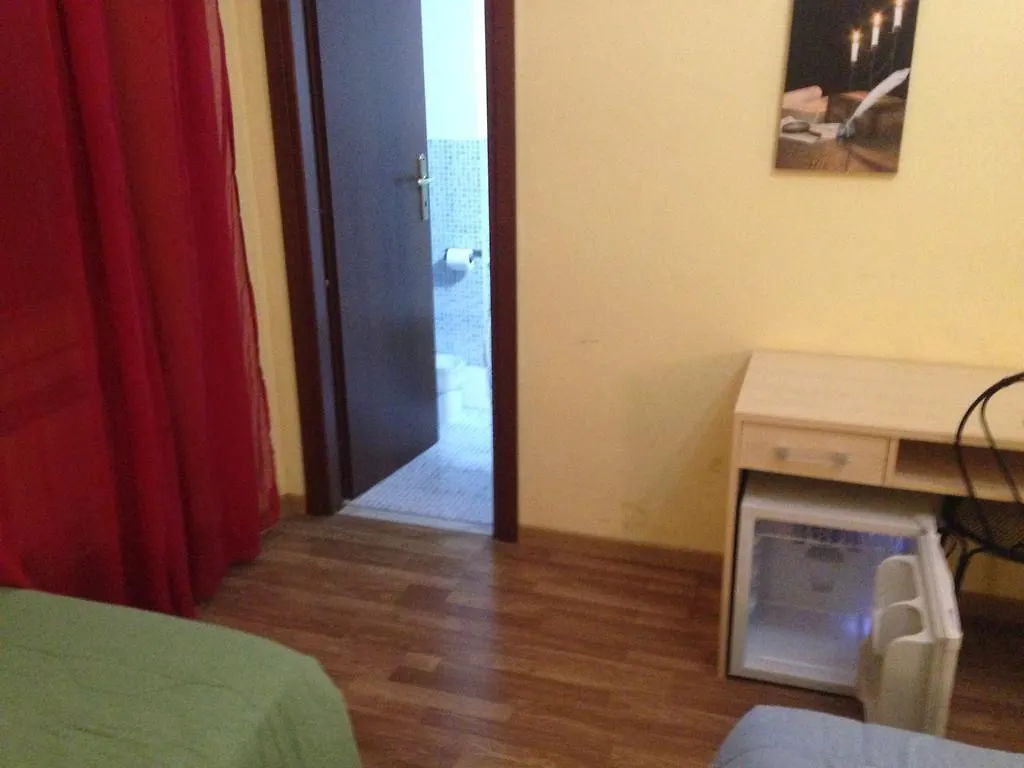 Le Charme House 2 Bed and Breakfast Rome 2*,  Italië