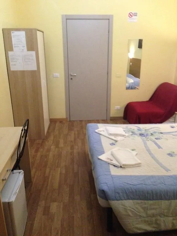 Le Charme House 2 Bed and Breakfast Rome 2*,