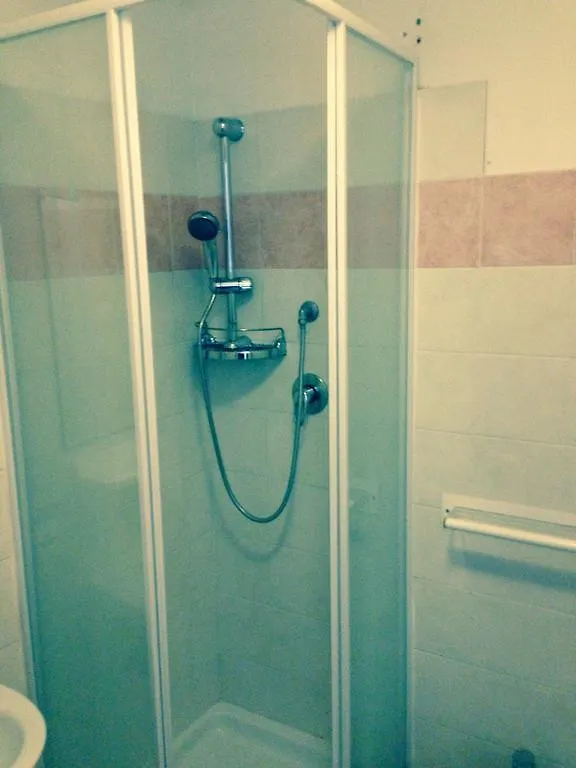 Le Charme House 2 Bed and Breakfast Rome Bed & Breakfast